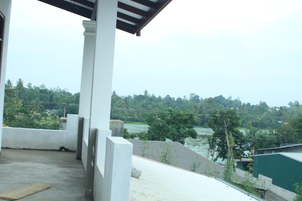 Lake View Villa Mirissa Exterior photo