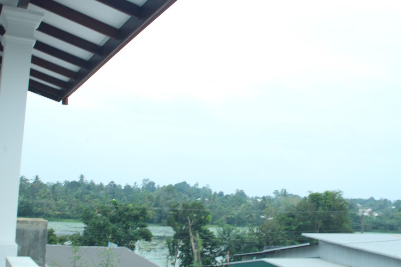Lake View Villa Mirissa Exterior photo