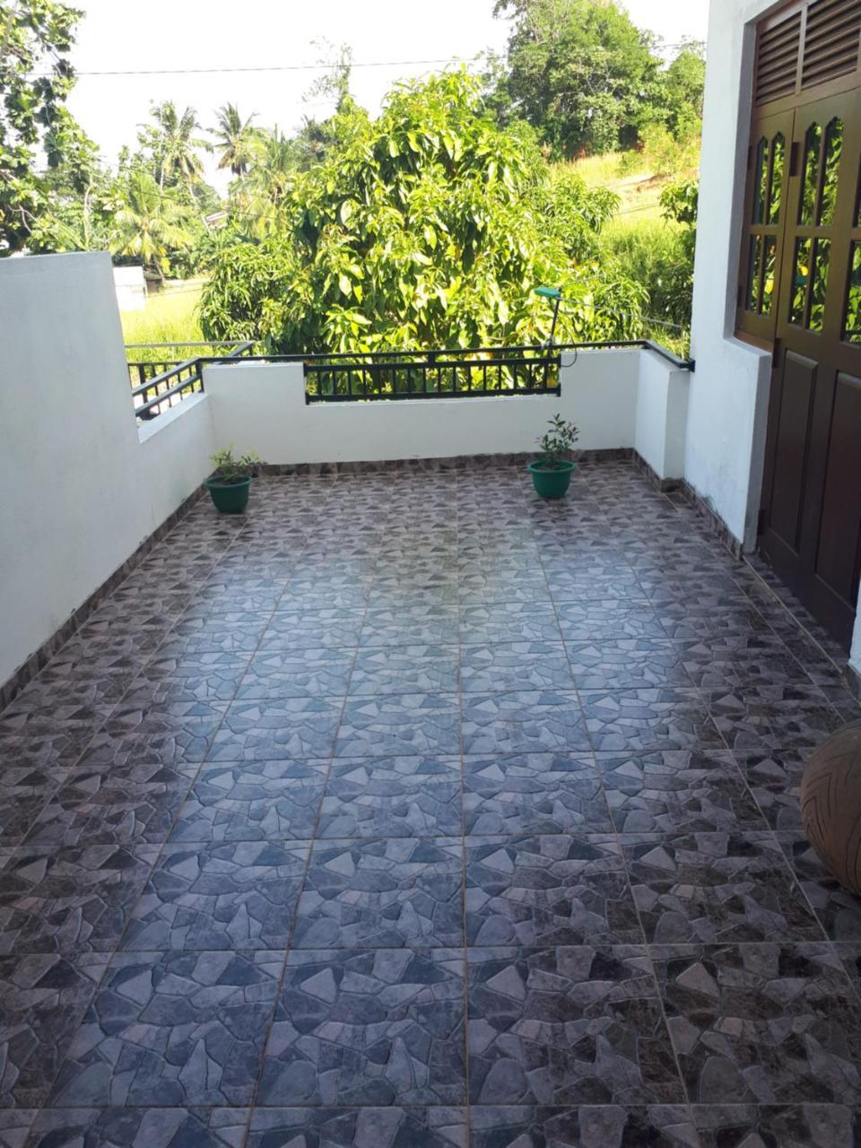 Lake View Villa Mirissa Exterior photo